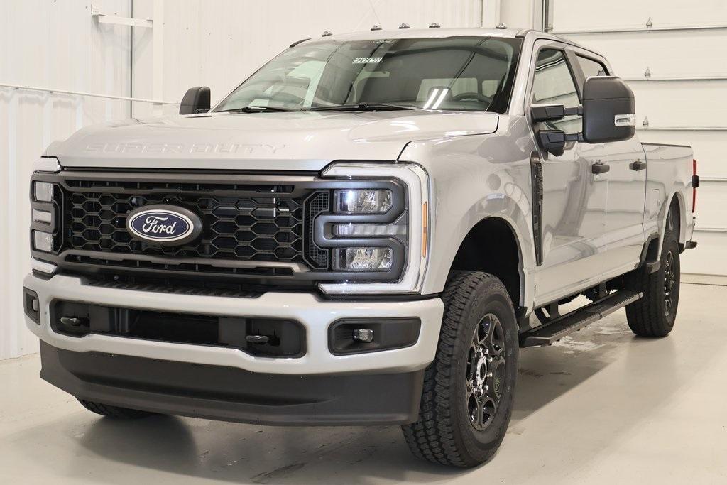 new 2024 Ford F-350 car, priced at $58,835