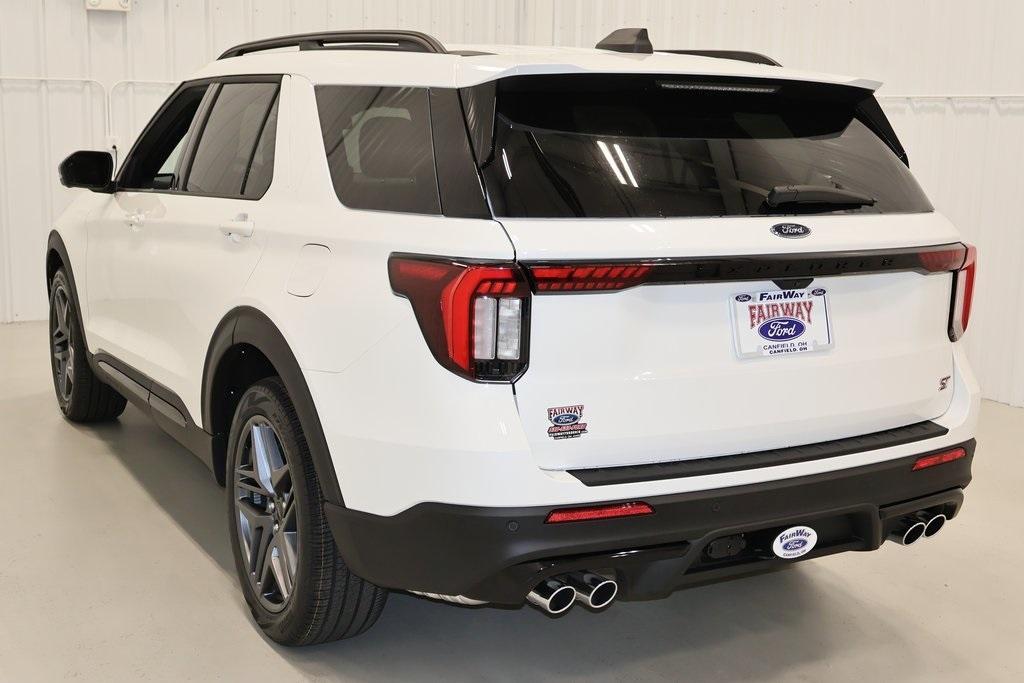 new 2025 Ford Explorer car, priced at $57,790