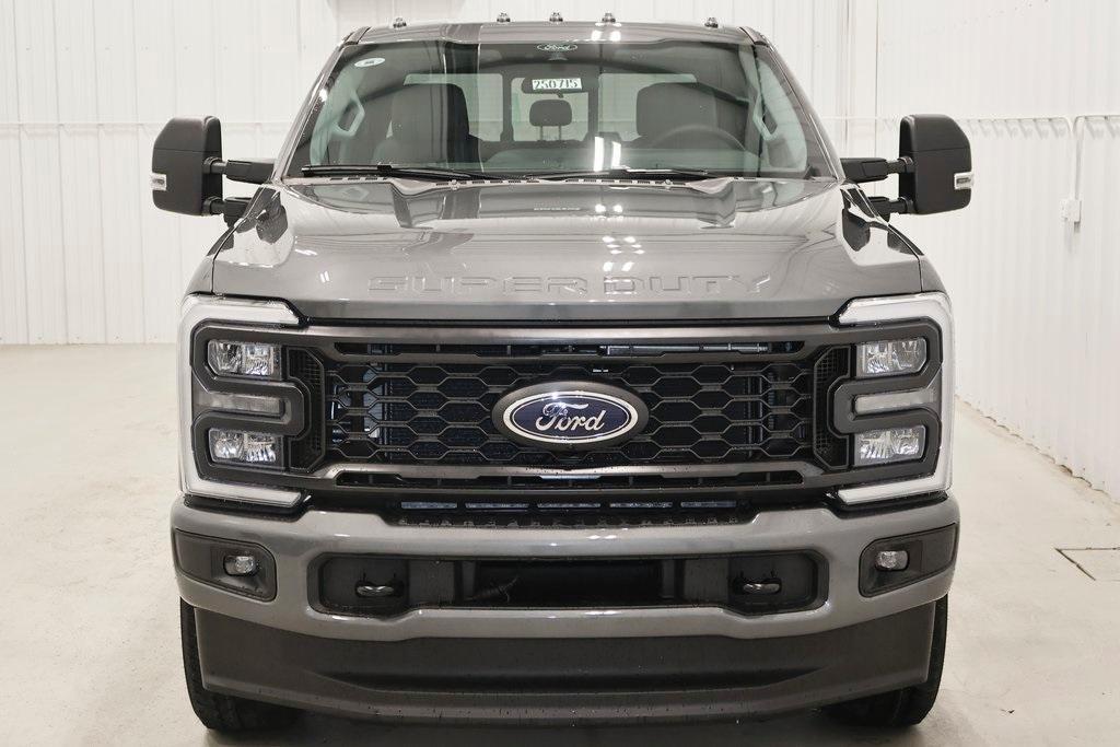 new 2025 Ford F-350 car, priced at $71,760