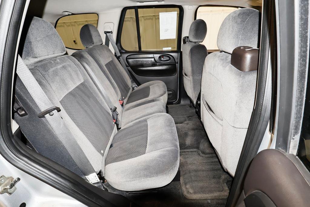 used 2009 GMC Envoy car, priced at $9,800