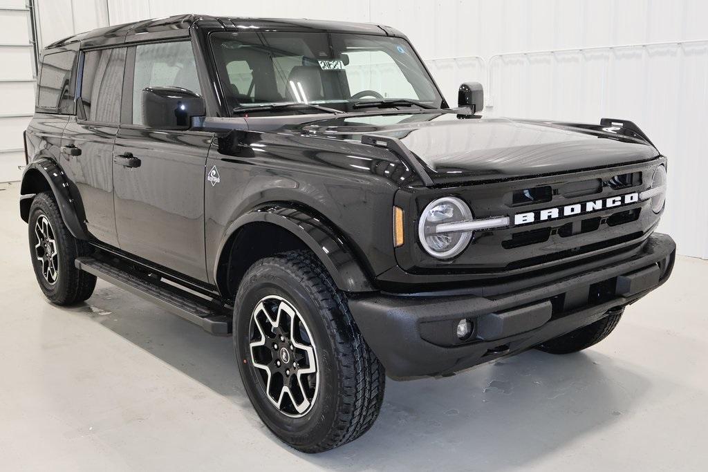 new 2024 Ford Bronco car, priced at $48,785