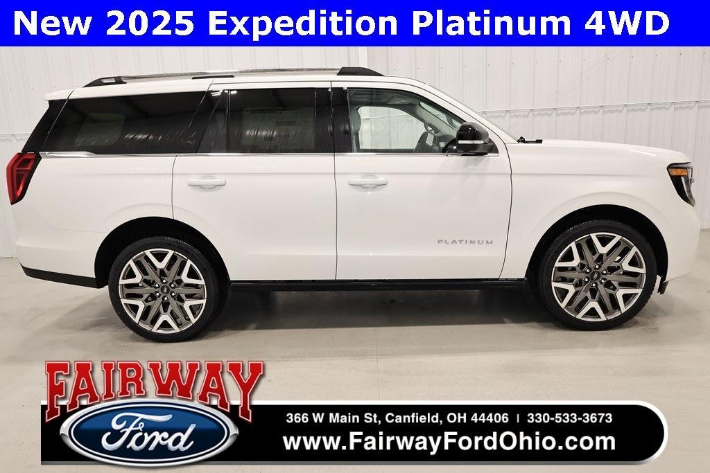 new 2025 Ford Expedition car, priced at $89,170