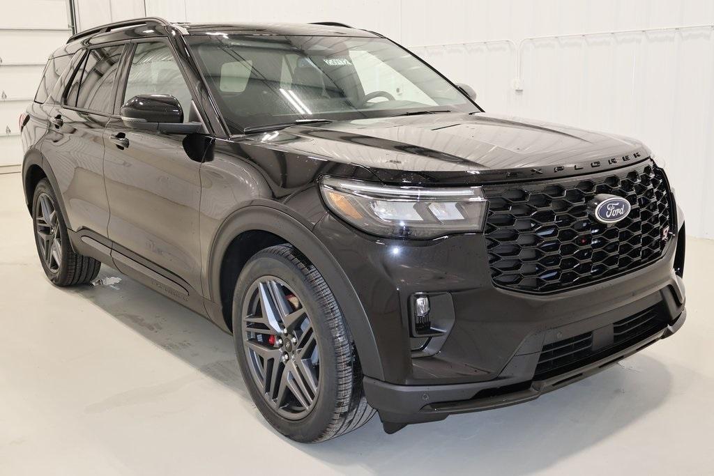 new 2025 Ford Explorer car, priced at $59,110