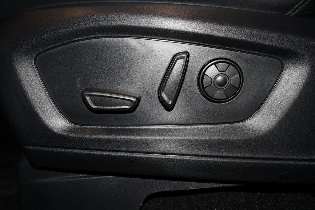 new 2025 Ford Explorer car, priced at $59,110