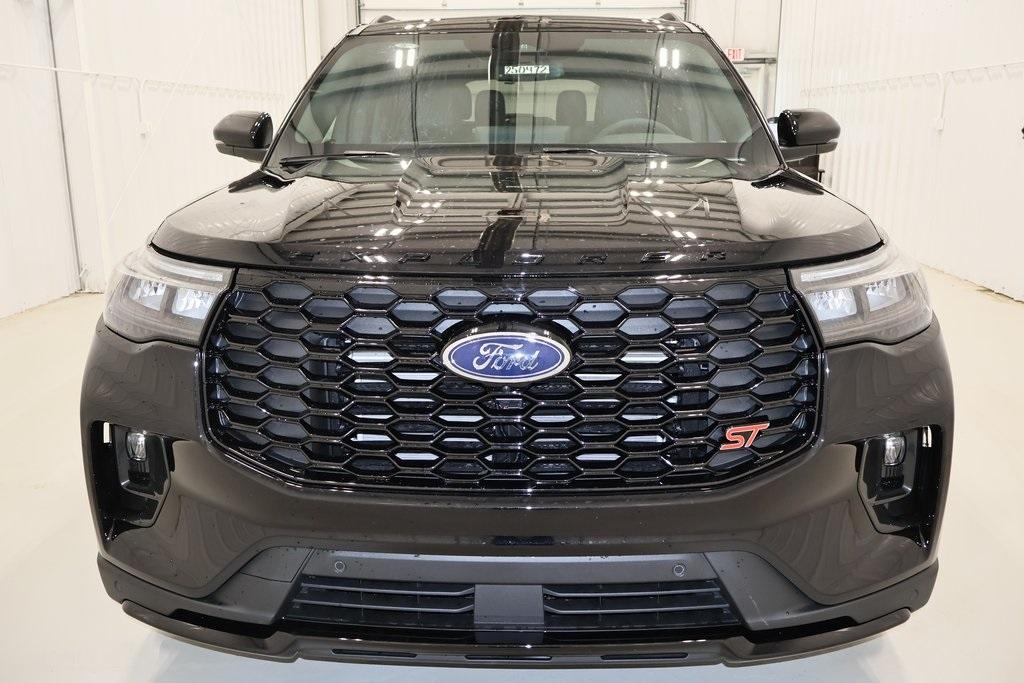 new 2025 Ford Explorer car, priced at $59,110