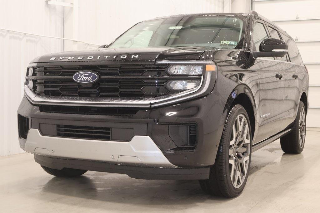 new 2025 Ford Expedition Max car, priced at $91,110