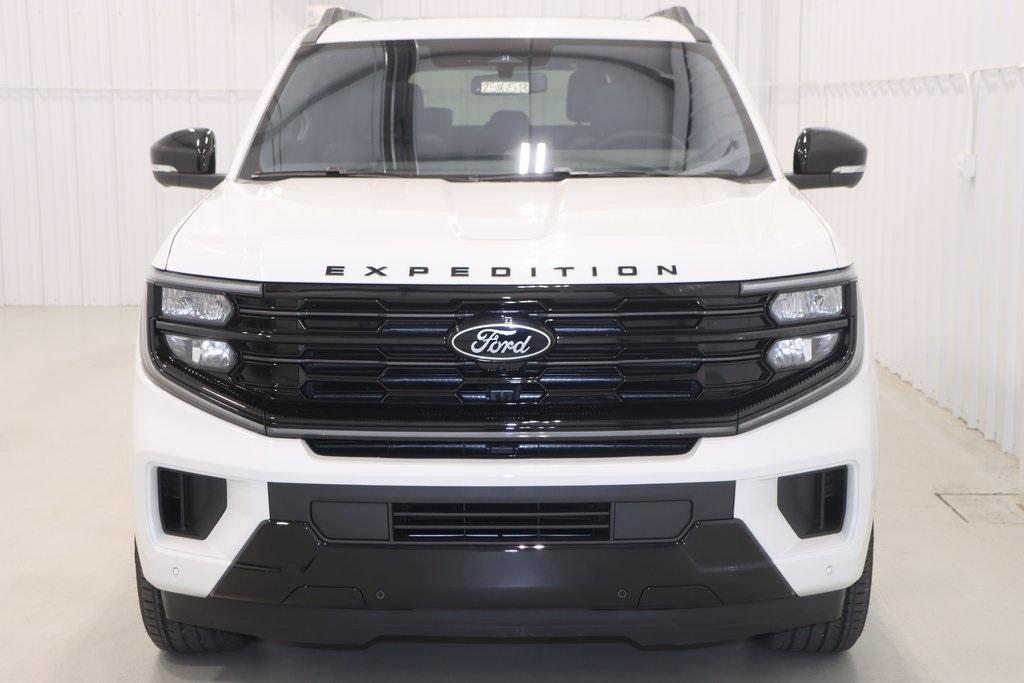 new 2025 Ford Expedition Max car, priced at $83,255