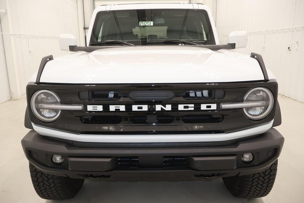 new 2025 Ford Bronco car, priced at $59,579