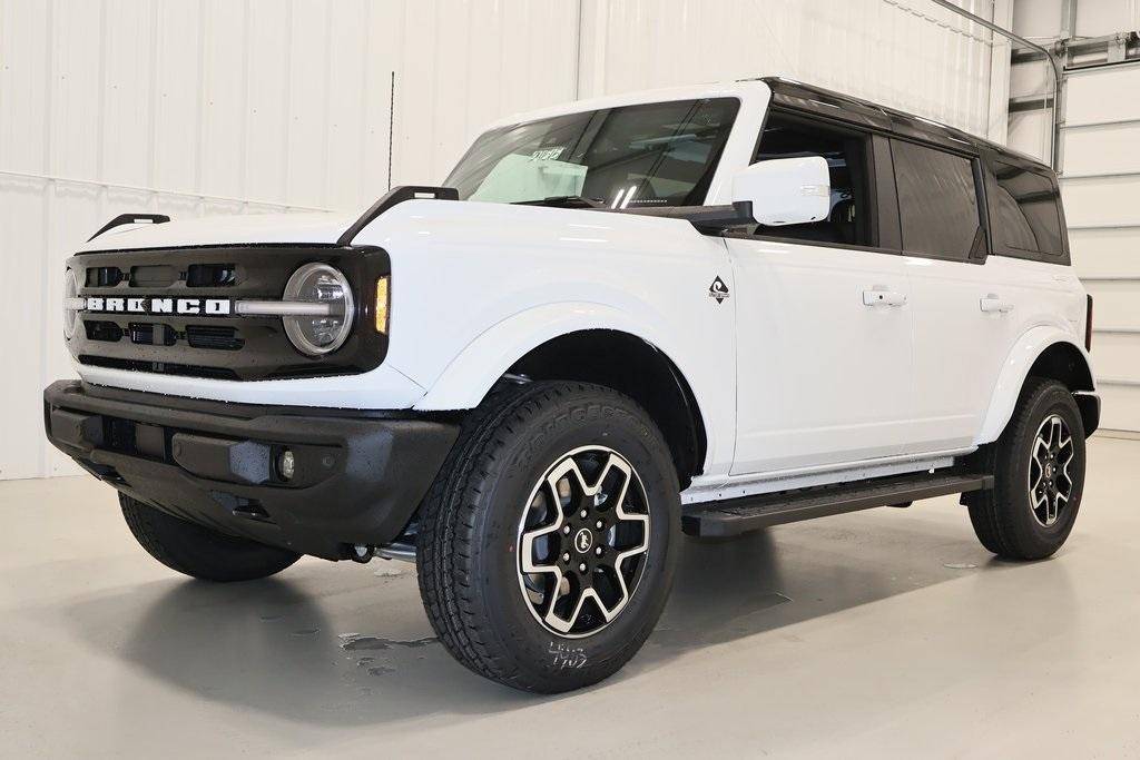 new 2024 Ford Bronco car, priced at $51,715