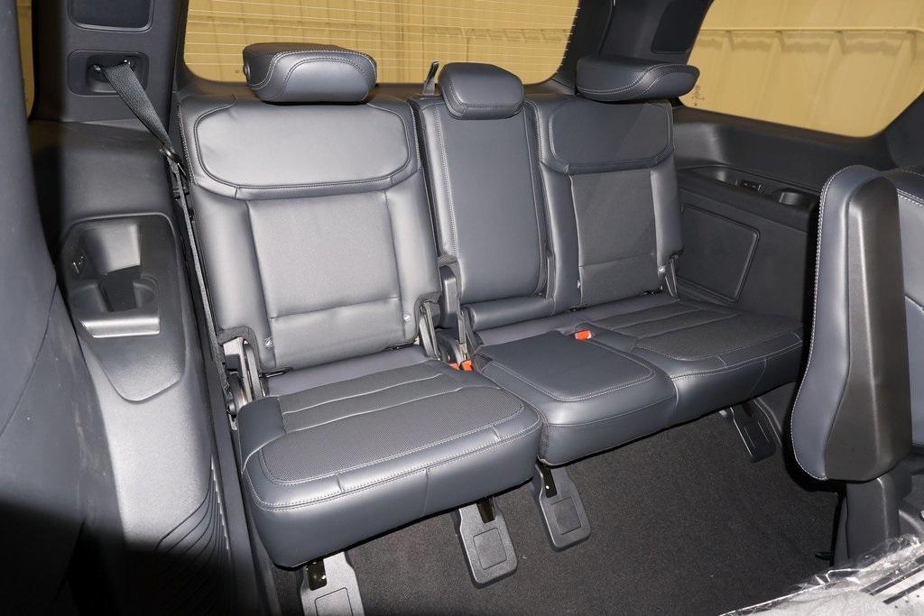 new 2025 Ford Expedition car, priced at $79,170