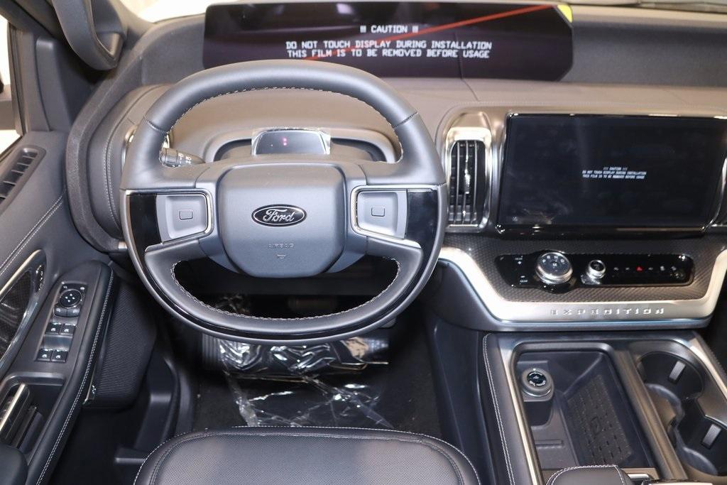 new 2025 Ford Expedition car, priced at $79,170