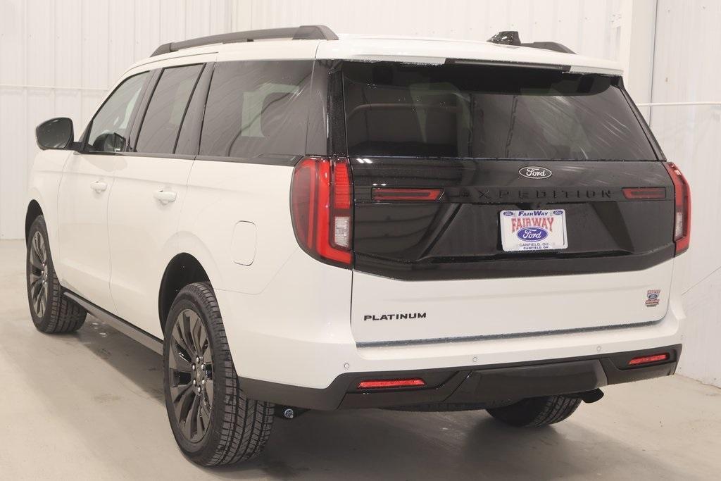 new 2025 Ford Expedition car, priced at $79,170