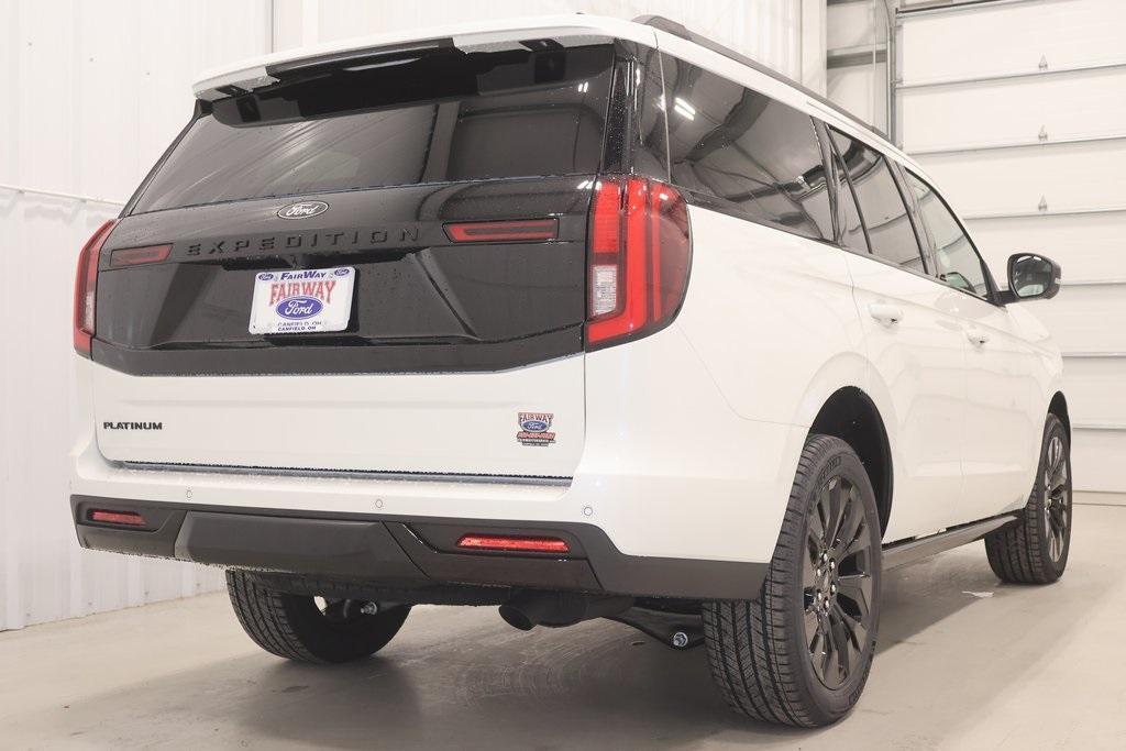 new 2025 Ford Expedition car, priced at $79,170