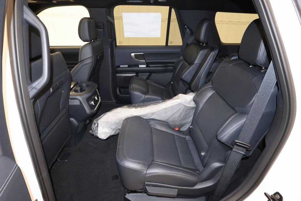 new 2025 Ford Expedition car, priced at $79,170