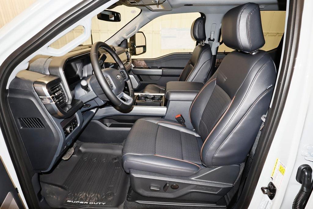 new 2025 Ford F-450 car, priced at $94,570
