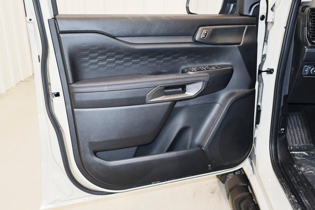 new 2025 Ford Ranger car, priced at $43,325