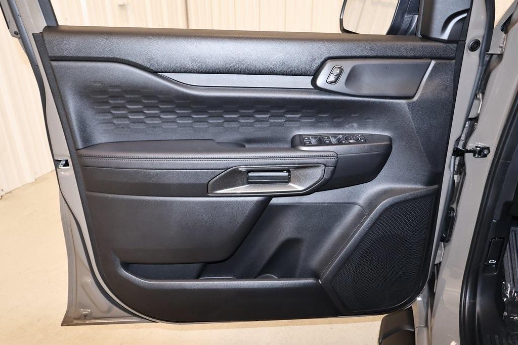 new 2025 Ford Ranger car, priced at $43,325