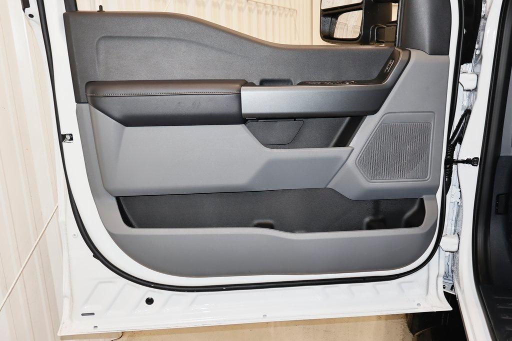 new 2025 Ford F-350 car, priced at $73,220