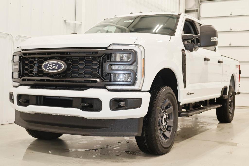 new 2025 Ford F-350 car, priced at $73,220
