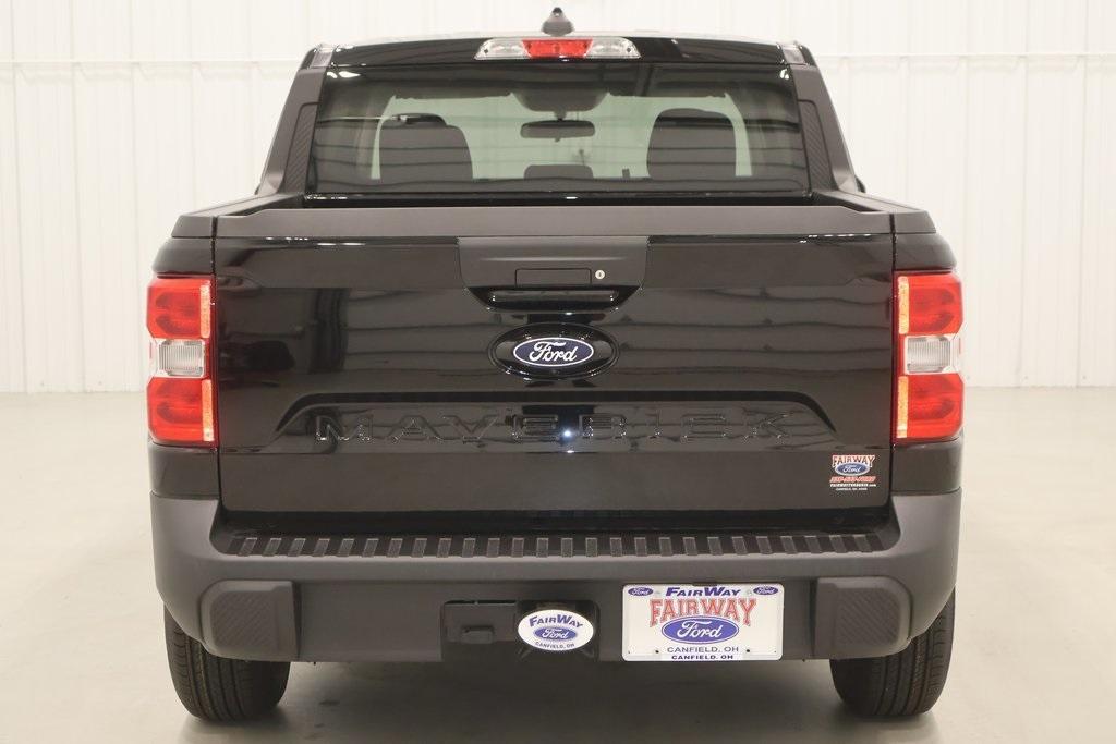 new 2025 Ford Maverick car, priced at $29,075