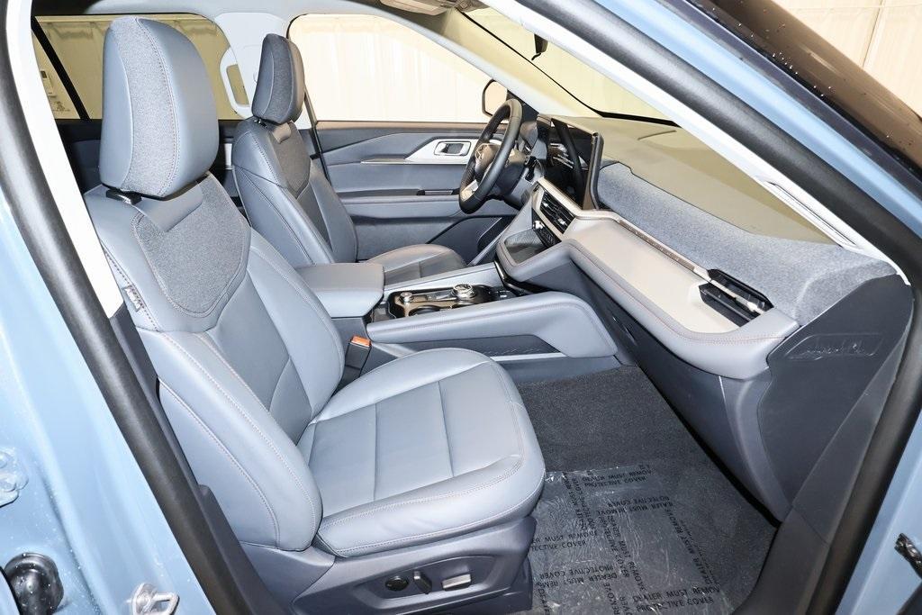 new 2025 Ford Explorer car, priced at $47,865