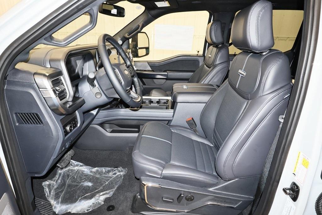 new 2025 Ford F-450 car, priced at $103,185