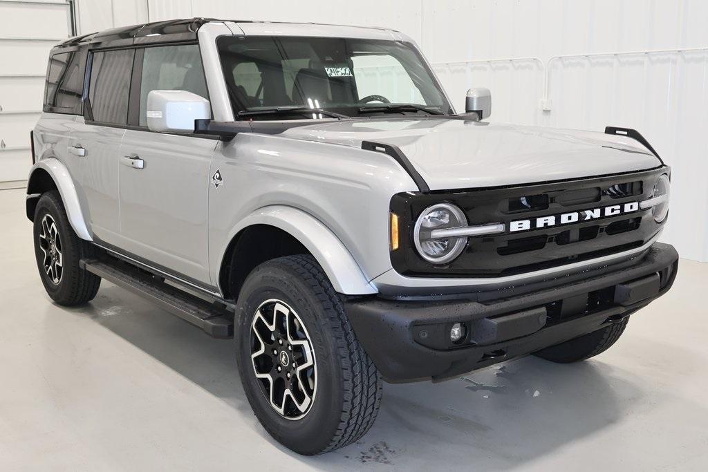 new 2024 Ford Bronco car, priced at $51,715