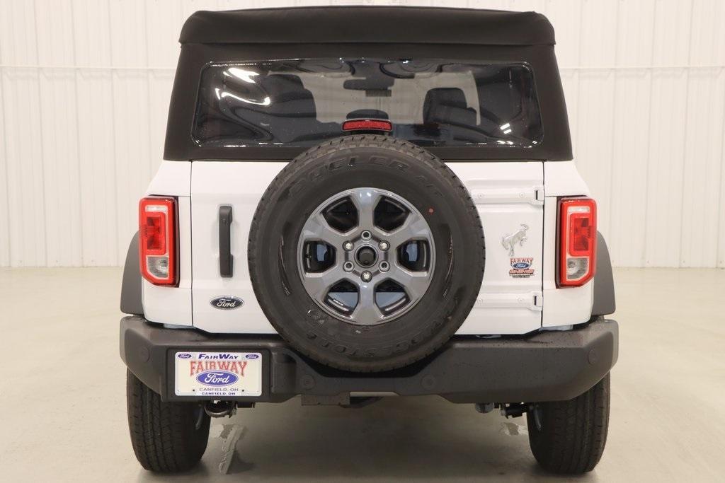 new 2025 Ford Bronco car, priced at $42,675