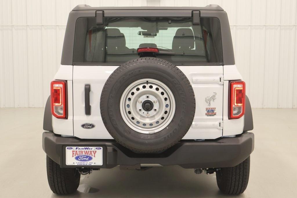 new 2025 Ford Bronco car, priced at $43,012