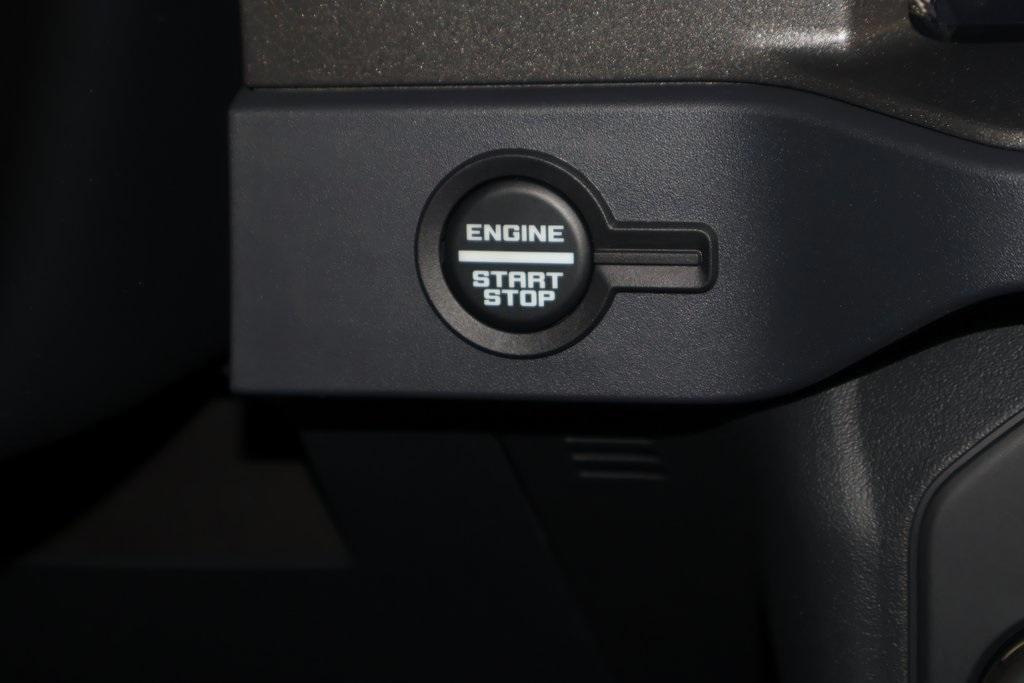 new 2025 Ford Bronco car, priced at $43,012