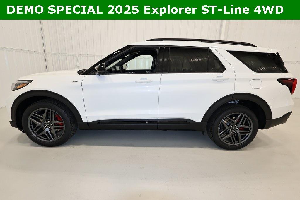 new 2025 Ford Explorer car, priced at $51,535