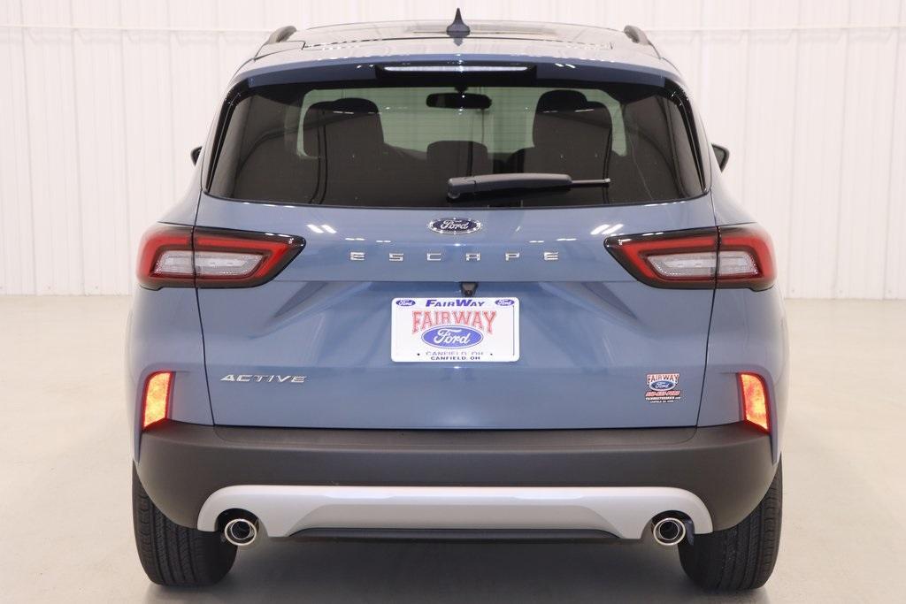 new 2025 Ford Escape car, priced at $28,600
