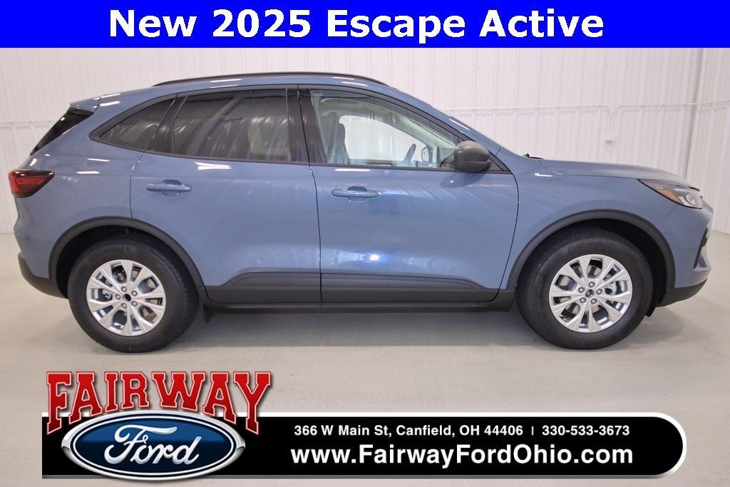 new 2025 Ford Escape car, priced at $28,600