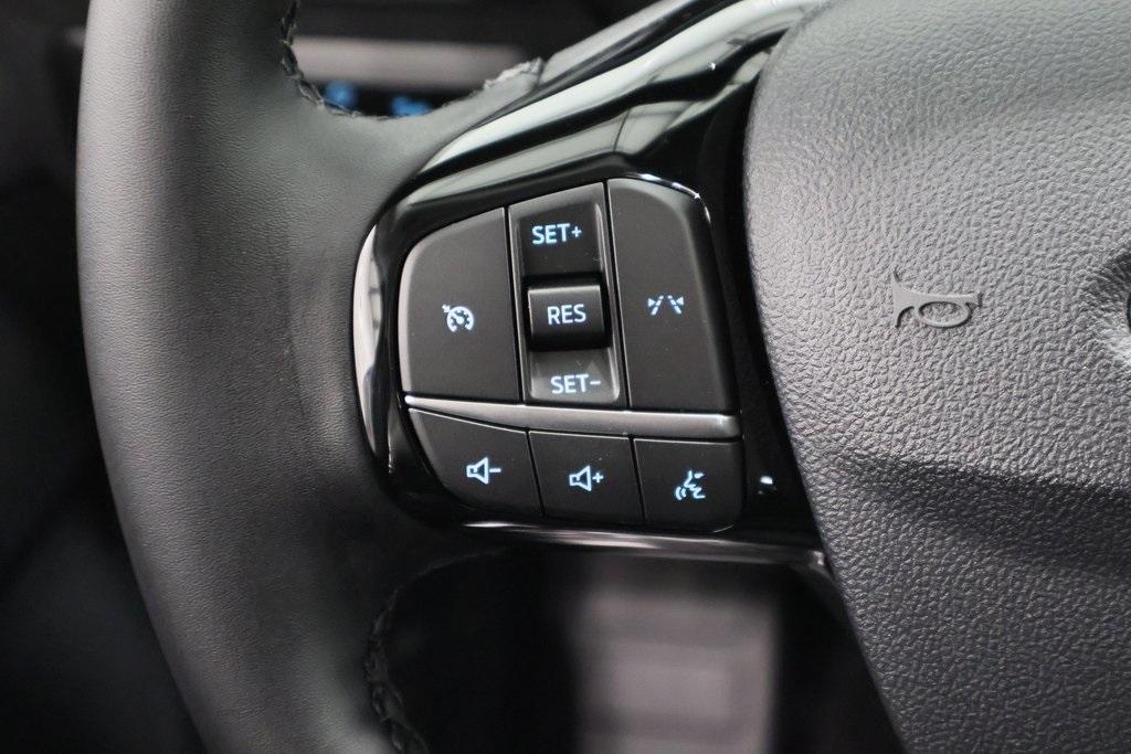 new 2025 Ford Escape car, priced at $28,600