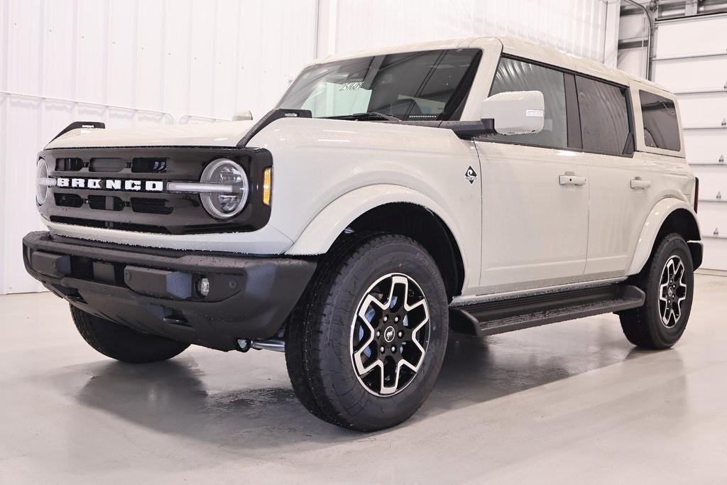 new 2025 Ford Bronco car, priced at $53,995