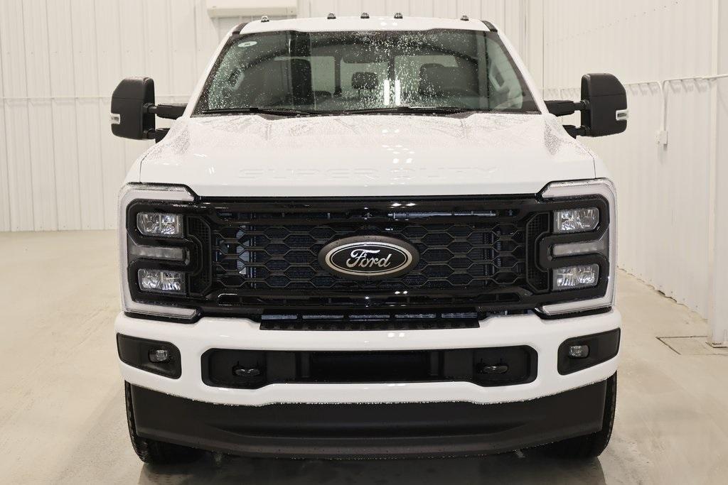 new 2025 Ford F-350 car, priced at $80,340
