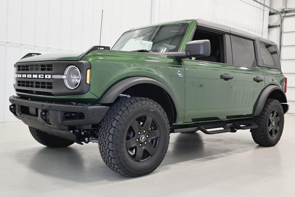 new 2024 Ford Bronco car, priced at $52,405