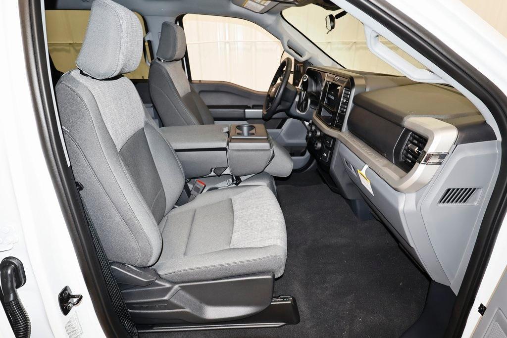new 2025 Ford F-250 car, priced at $68,770