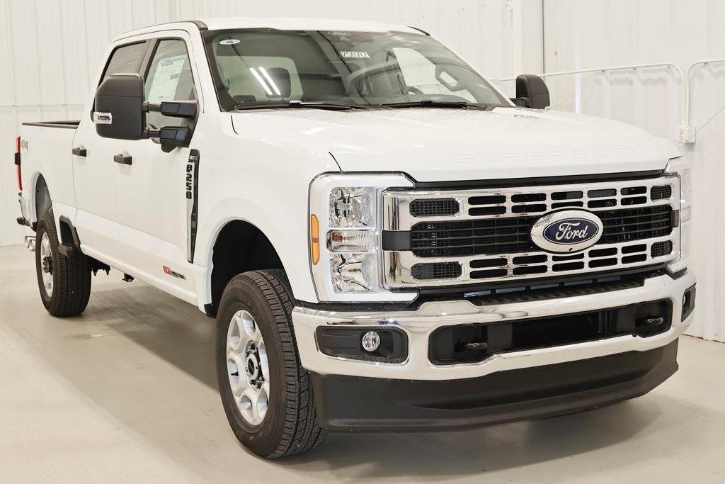 new 2025 Ford F-250 car, priced at $68,770