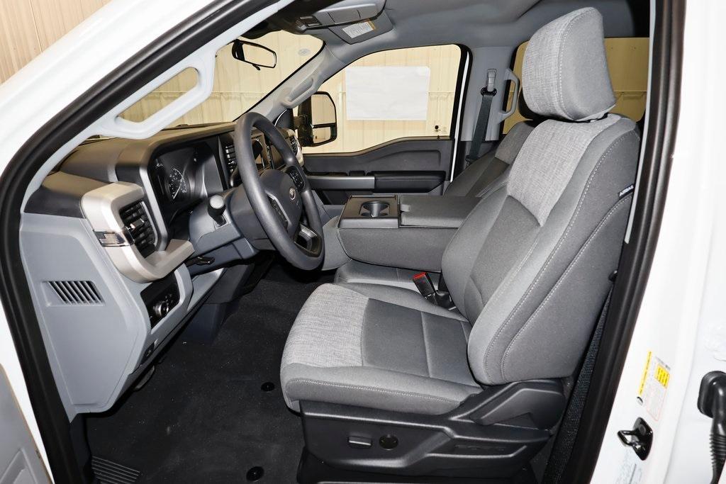 new 2025 Ford F-250 car, priced at $68,770