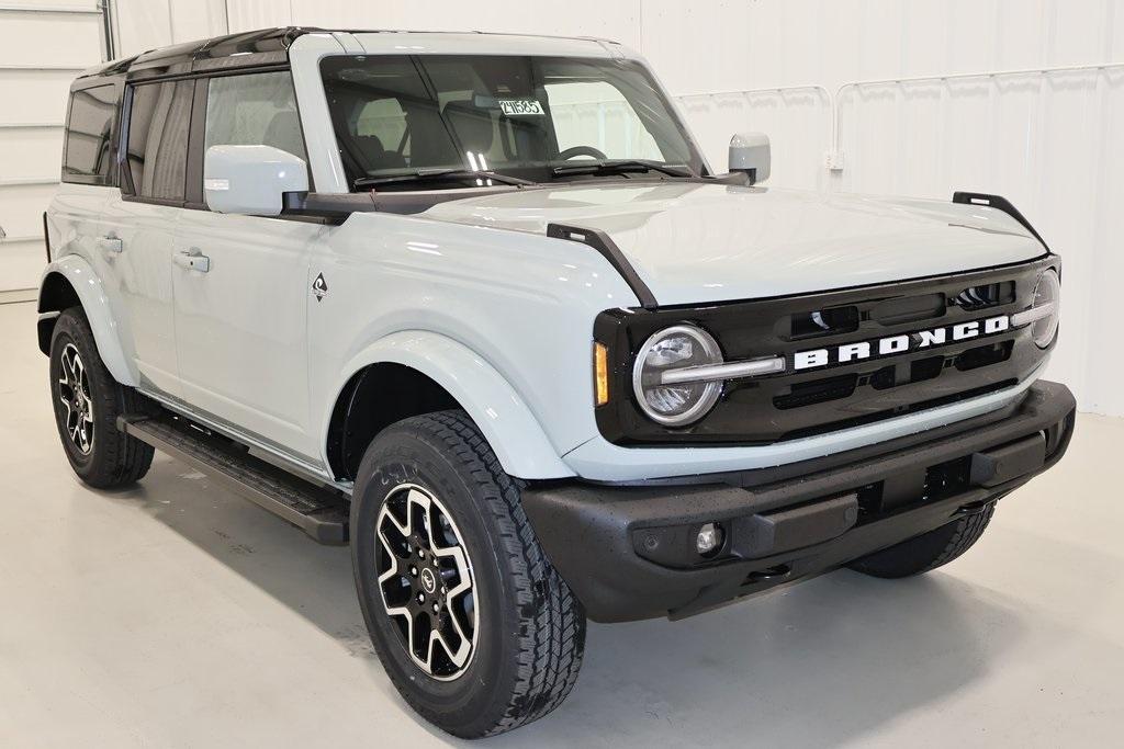 new 2024 Ford Bronco car, priced at $52,010