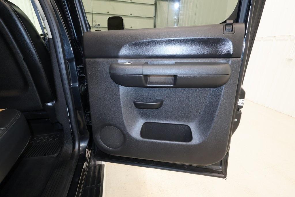 used 2012 Chevrolet Silverado 2500 car, priced at $15,500