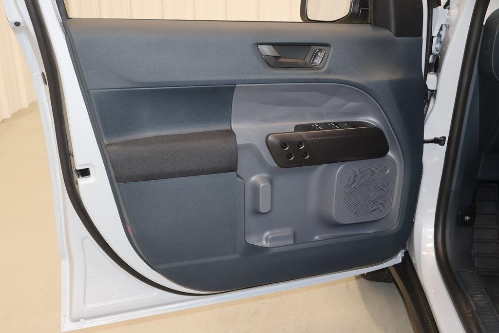 new 2025 Ford Maverick car, priced at $29,075