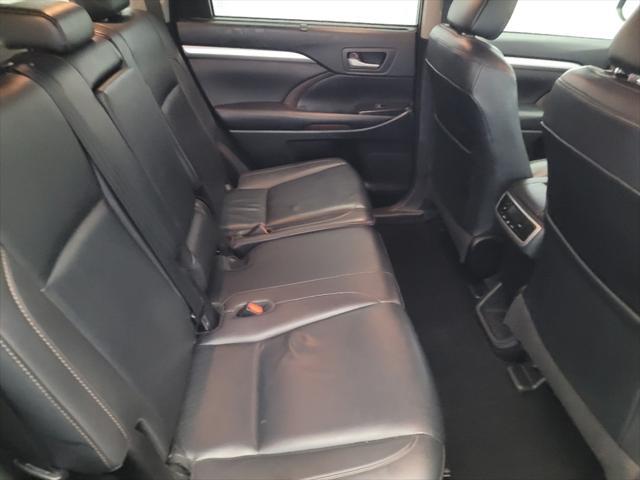 used 2019 Toyota Highlander car, priced at $25,695