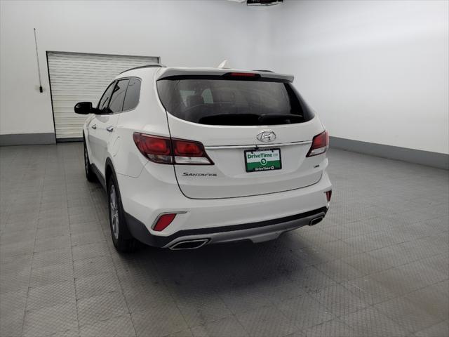 used 2018 Hyundai Santa Fe car, priced at $18,095