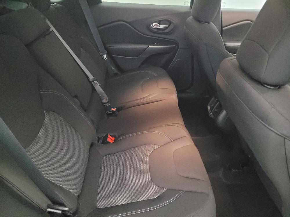 used 2020 Jeep Cherokee car, priced at $18,395