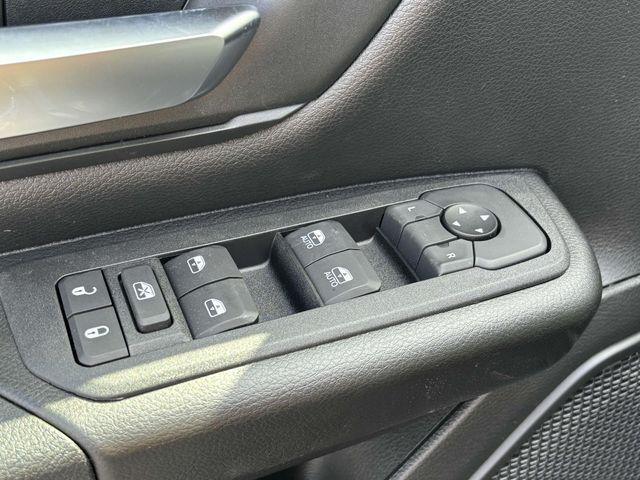 new 2025 Ram 1500 car, priced at $39,962