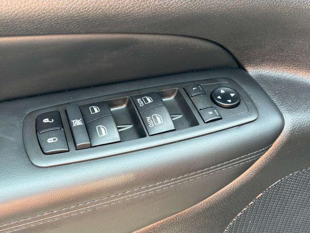 used 2021 Jeep Grand Cherokee car, priced at $29,395