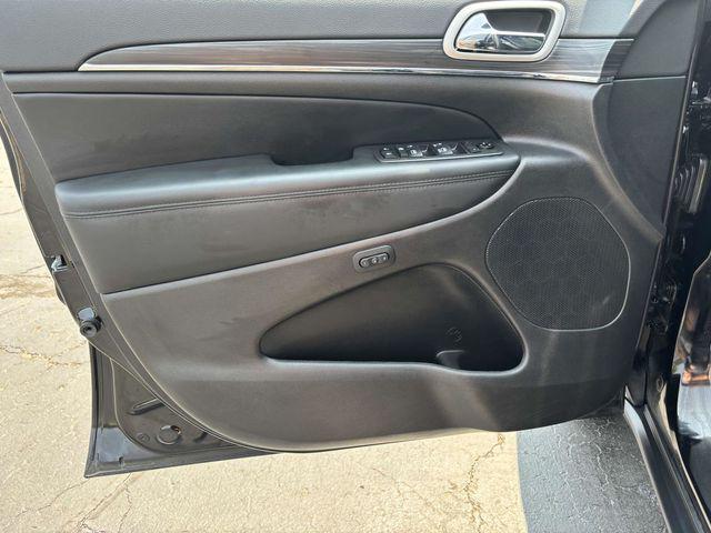 used 2021 Jeep Grand Cherokee car, priced at $29,395