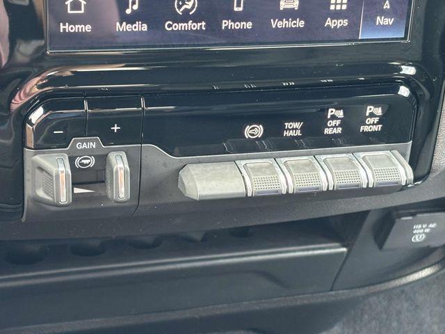 new 2025 Ram 2500 car, priced at $65,962